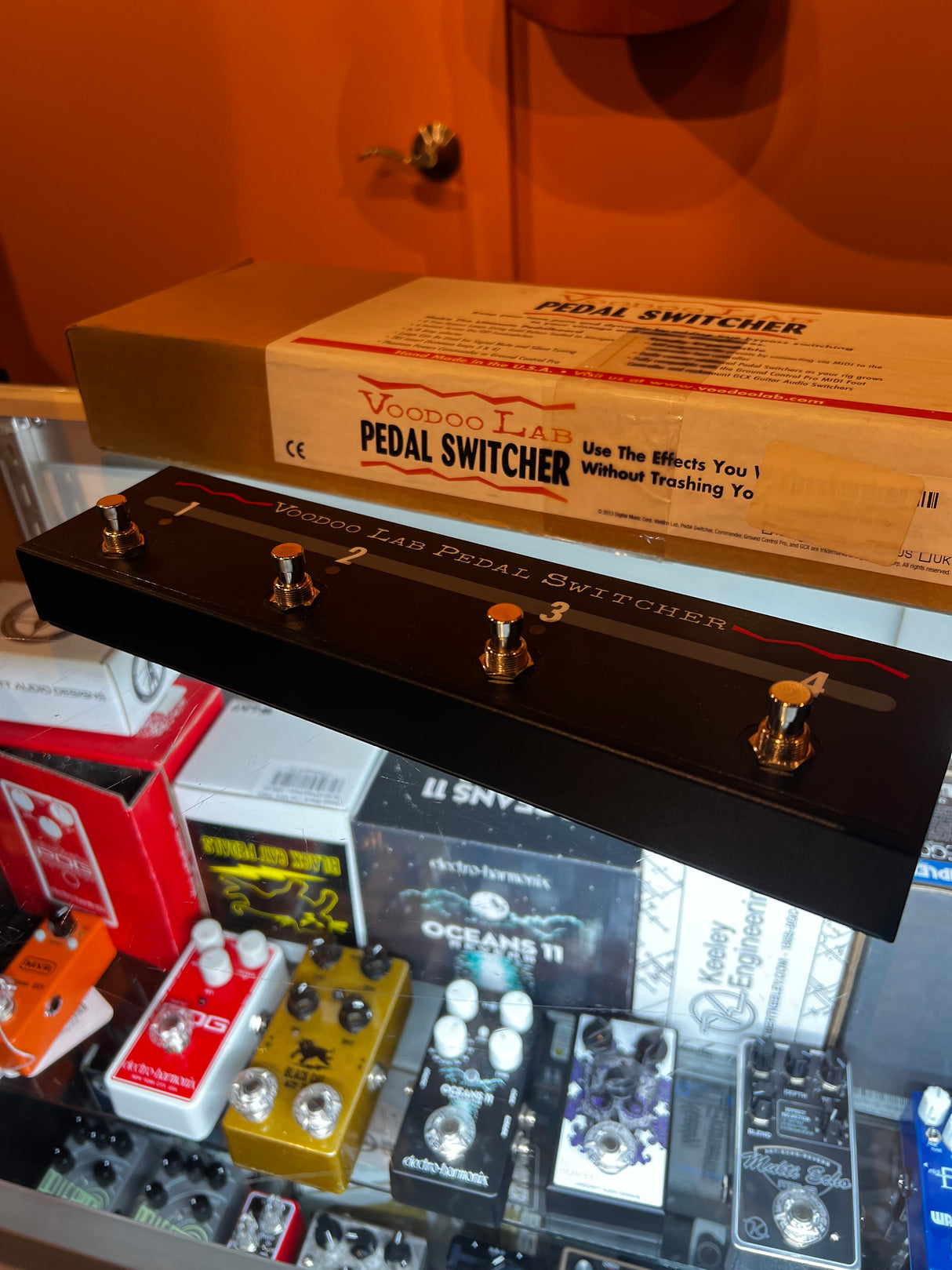 Used Voodoo Lab Pedal Switcher