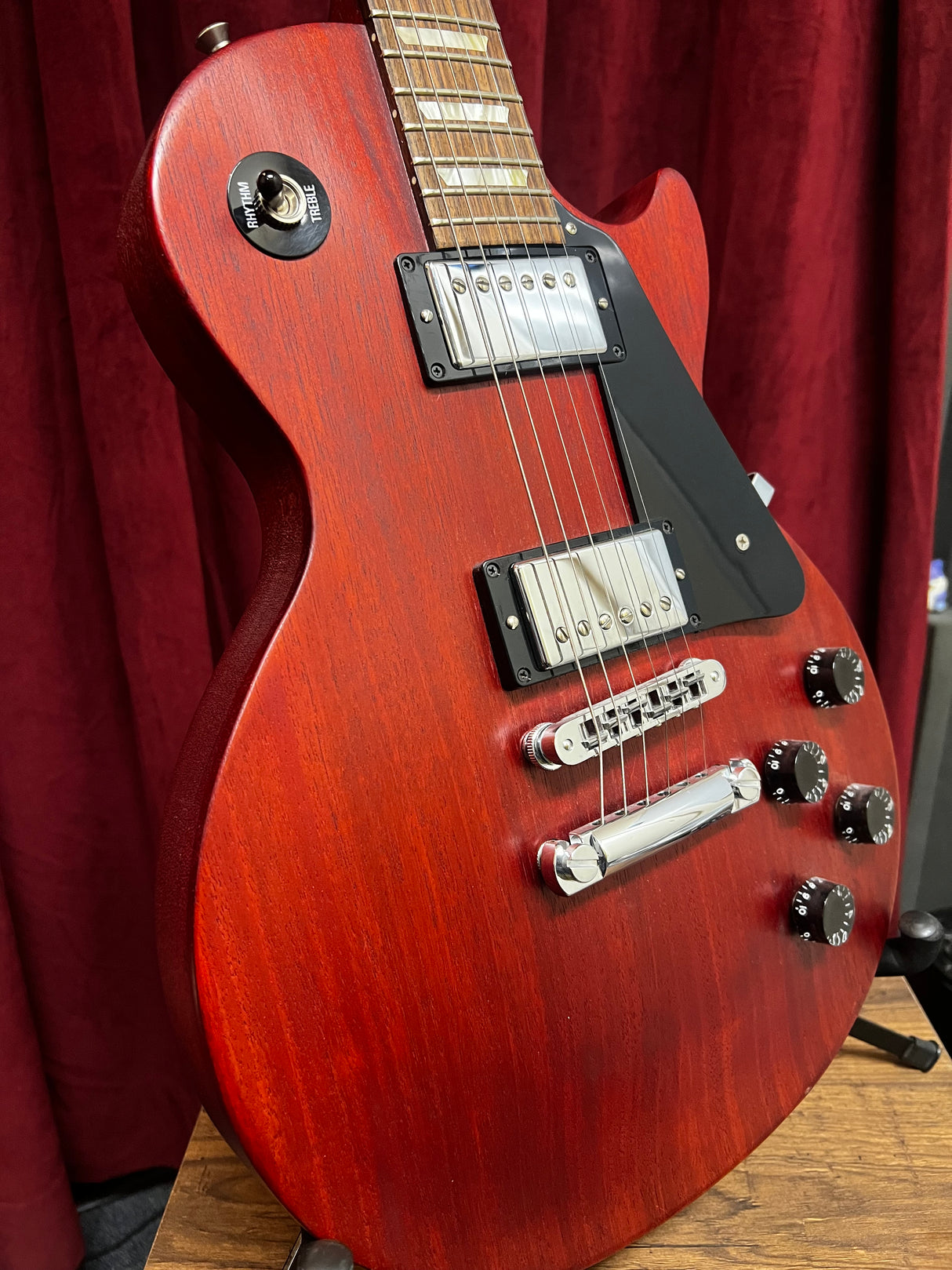Used 2006 Gibson Les Paul Studio Worn Cherry w/HSC