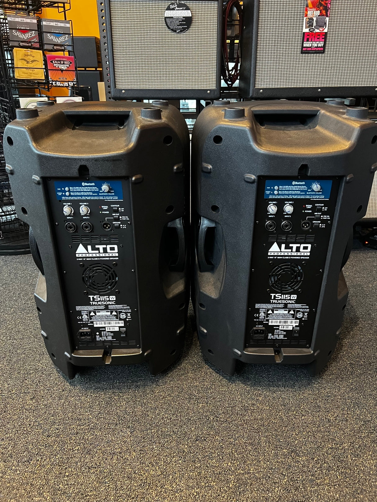 Used Alto TS115w Professional 2-Way 15" Class D 800w Powered Speakers - Bluetooth (Pair)