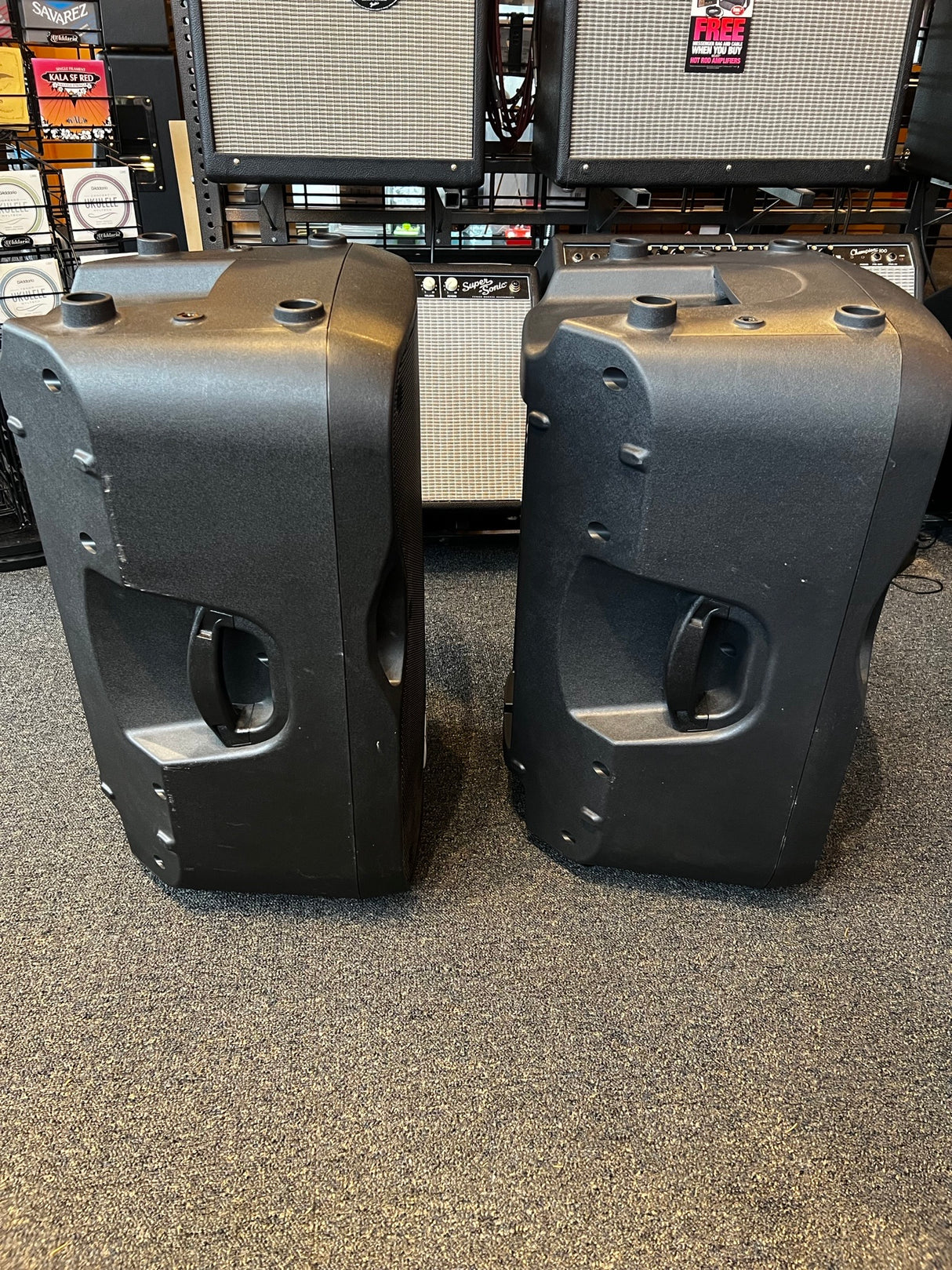 Used Alto TS115w Professional 2-Way 15" Class D 800w Powered Speakers - Bluetooth (Pair)