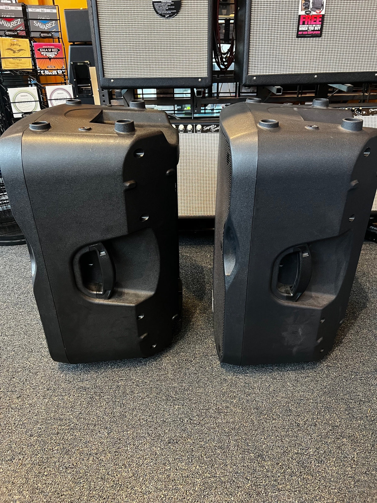 Used Alto TS115w Professional 2-Way 15" Class D 800w Powered Speakers - Bluetooth (Pair)