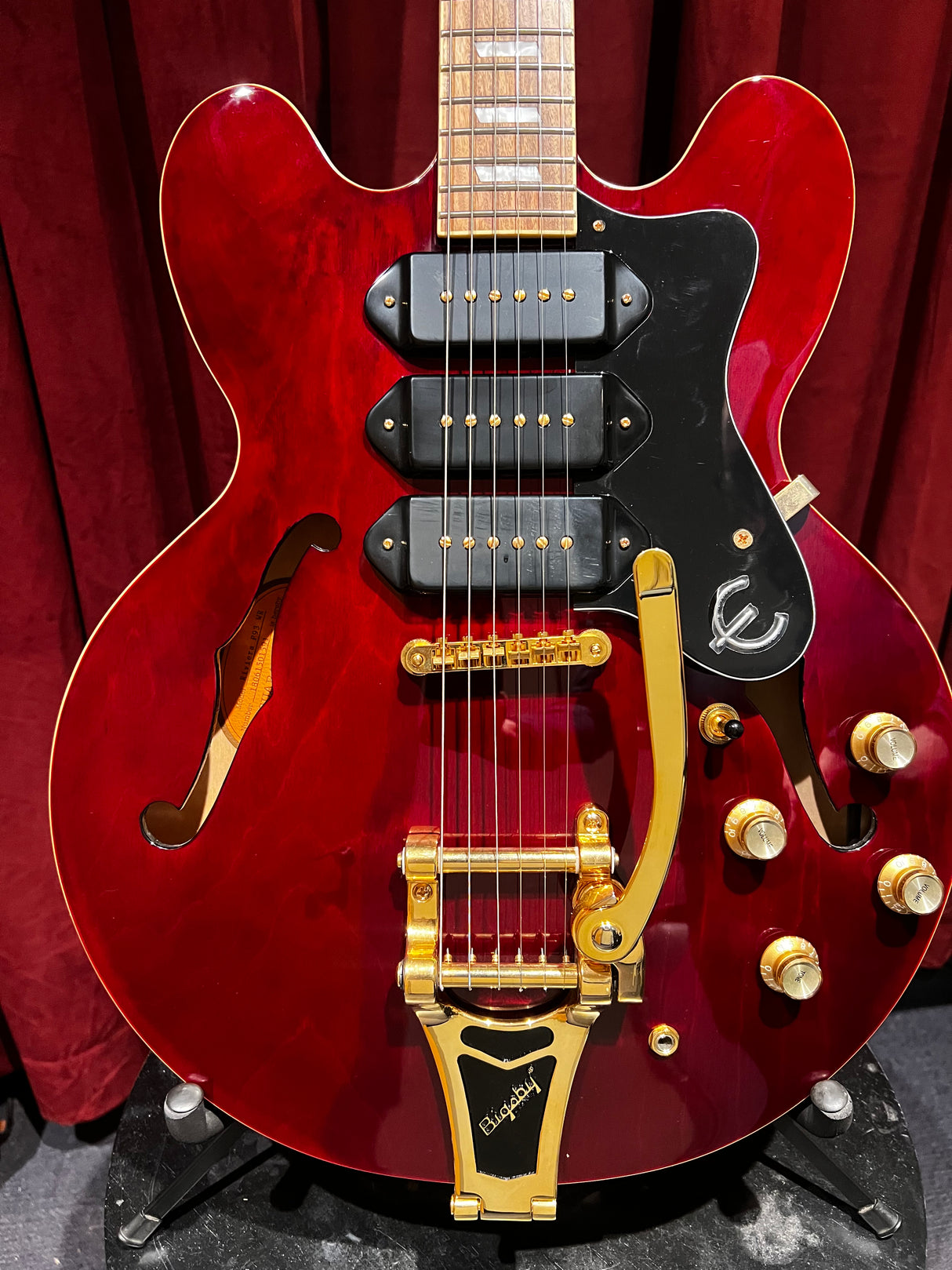 Used 2018 Epiphone Riviera Custom P-93 Electric Guitar Wine