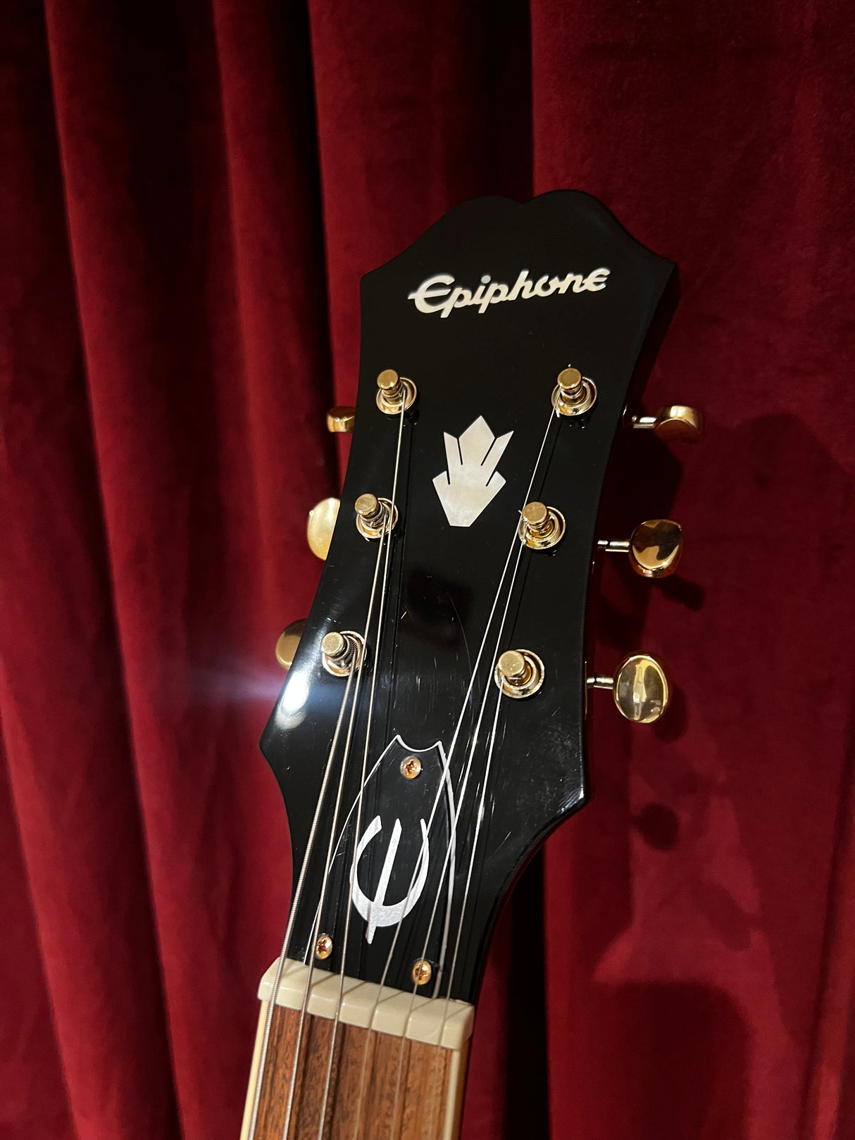 Used 2018 Epiphone Riviera Custom P-93 Electric Guitar Wine