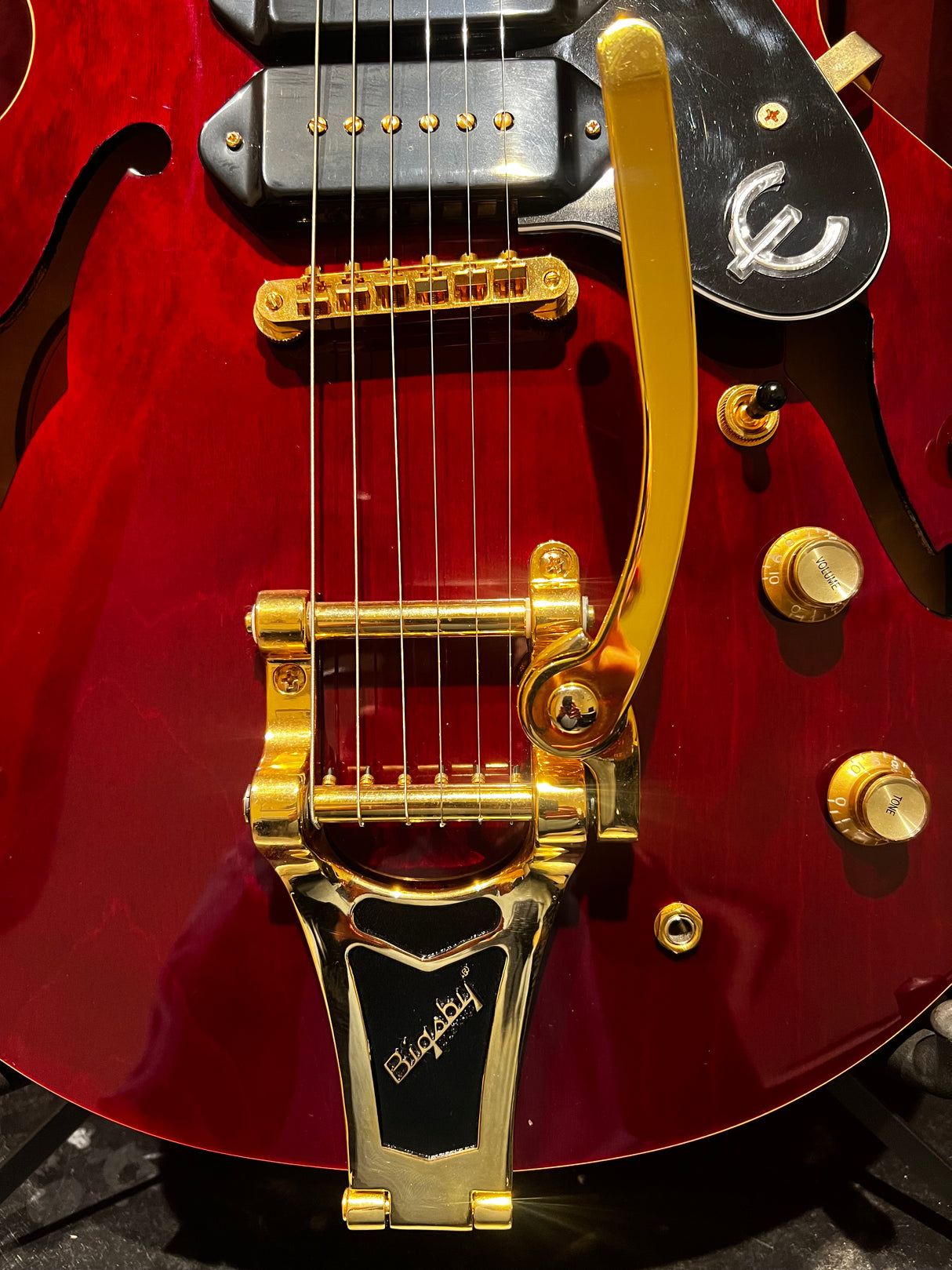 Used 2018 Epiphone Riviera Custom P-93 Electric Guitar Wine