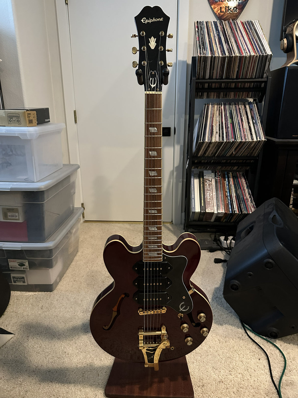 Used 2018 Epiphone Riviera Electric Guitar Wine