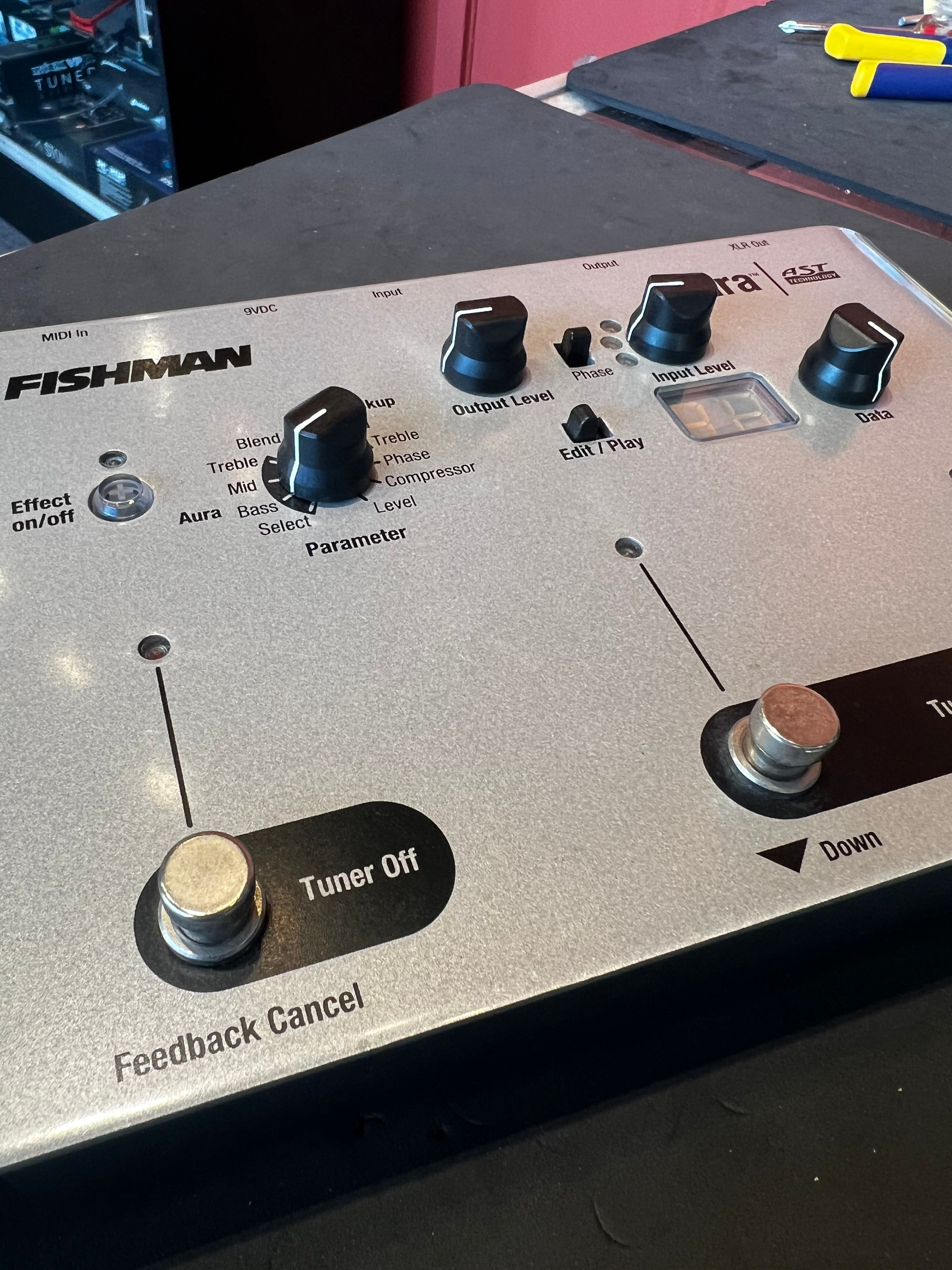 Used Fishman Aura AST Acoustic Imaging Blender – Moore Brothers Music