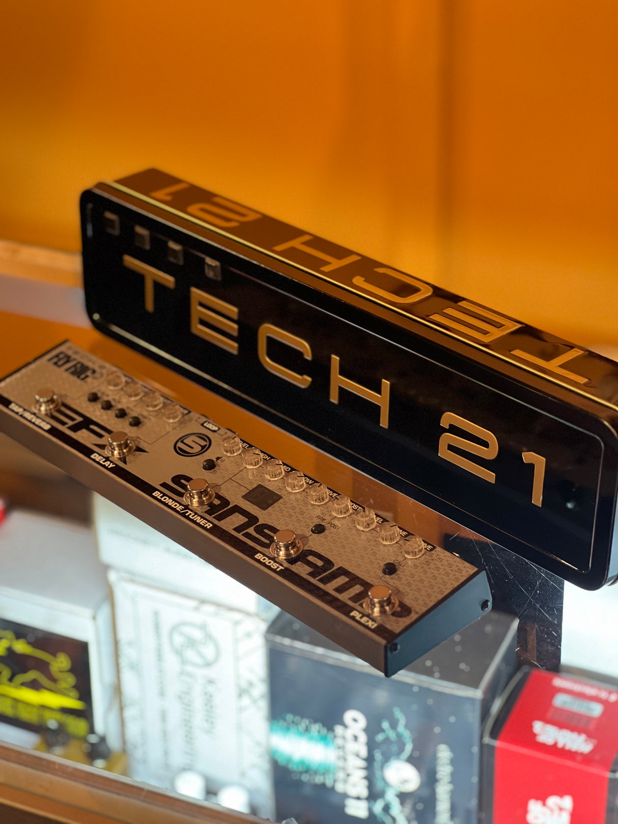 Used Tech 21 FlyRig 5 V2 Multi-Effects Pedal