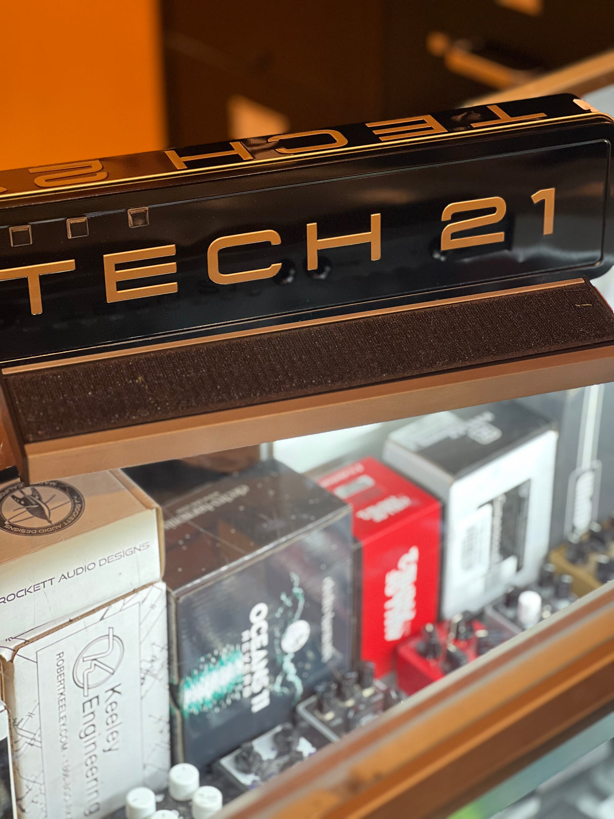 Used Tech 21 FlyRig 5 V2 Multi-Effects Pedal