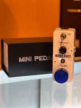 Used Excellent Condition Rowin Noise Gate with Pedal Topper