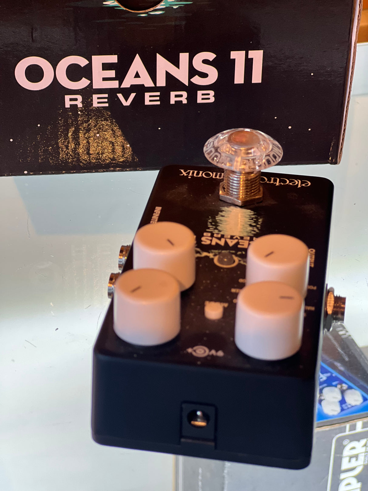 Used Electro Harmonix Oceans 11 Reverb Pedal