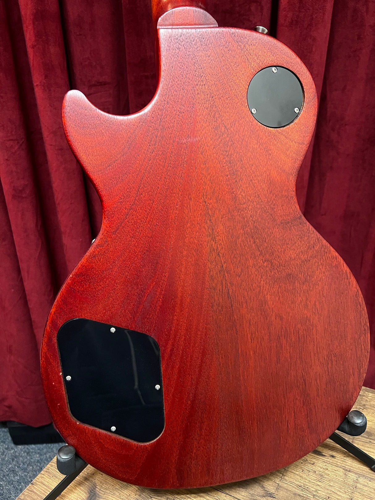 Used 2006 Gibson Les Paul Studio Worn Cherry w/HSC