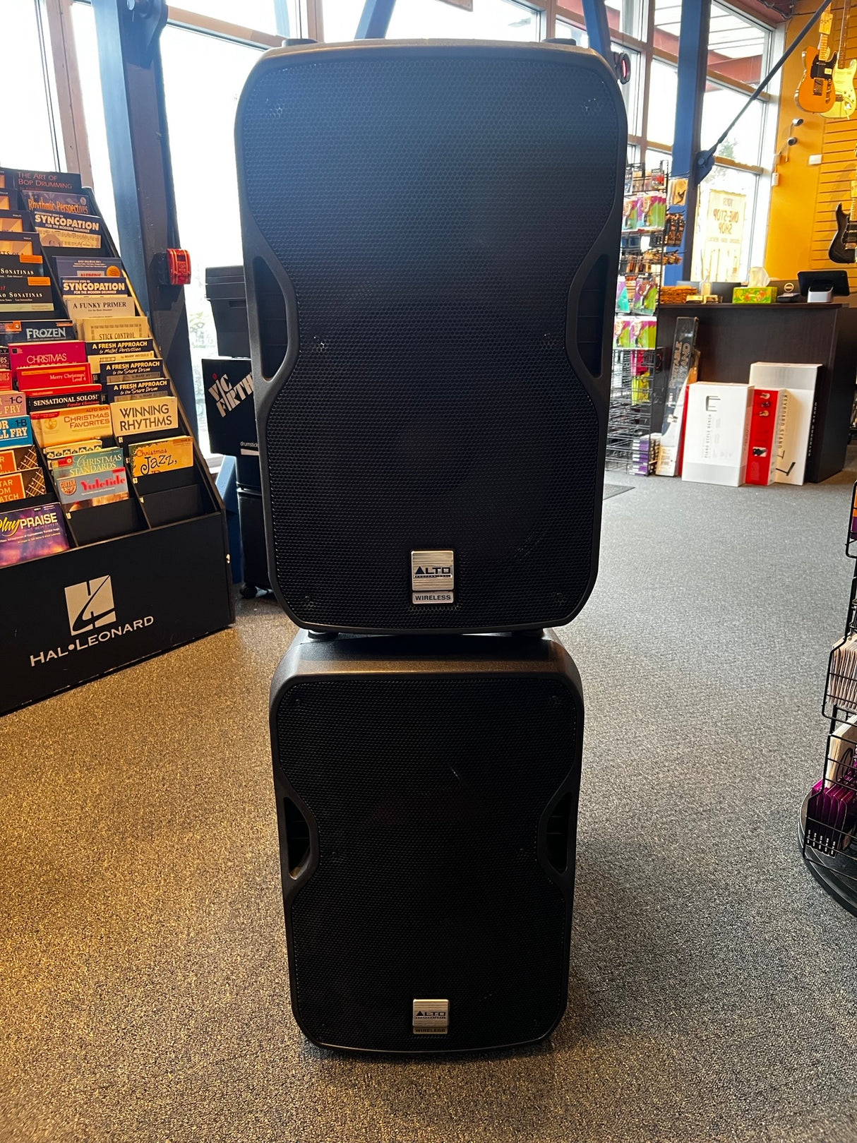 Used Alto TS115w Professional 2-Way 15" Class D 800w Powered Speakers - Bluetooth (Pair)