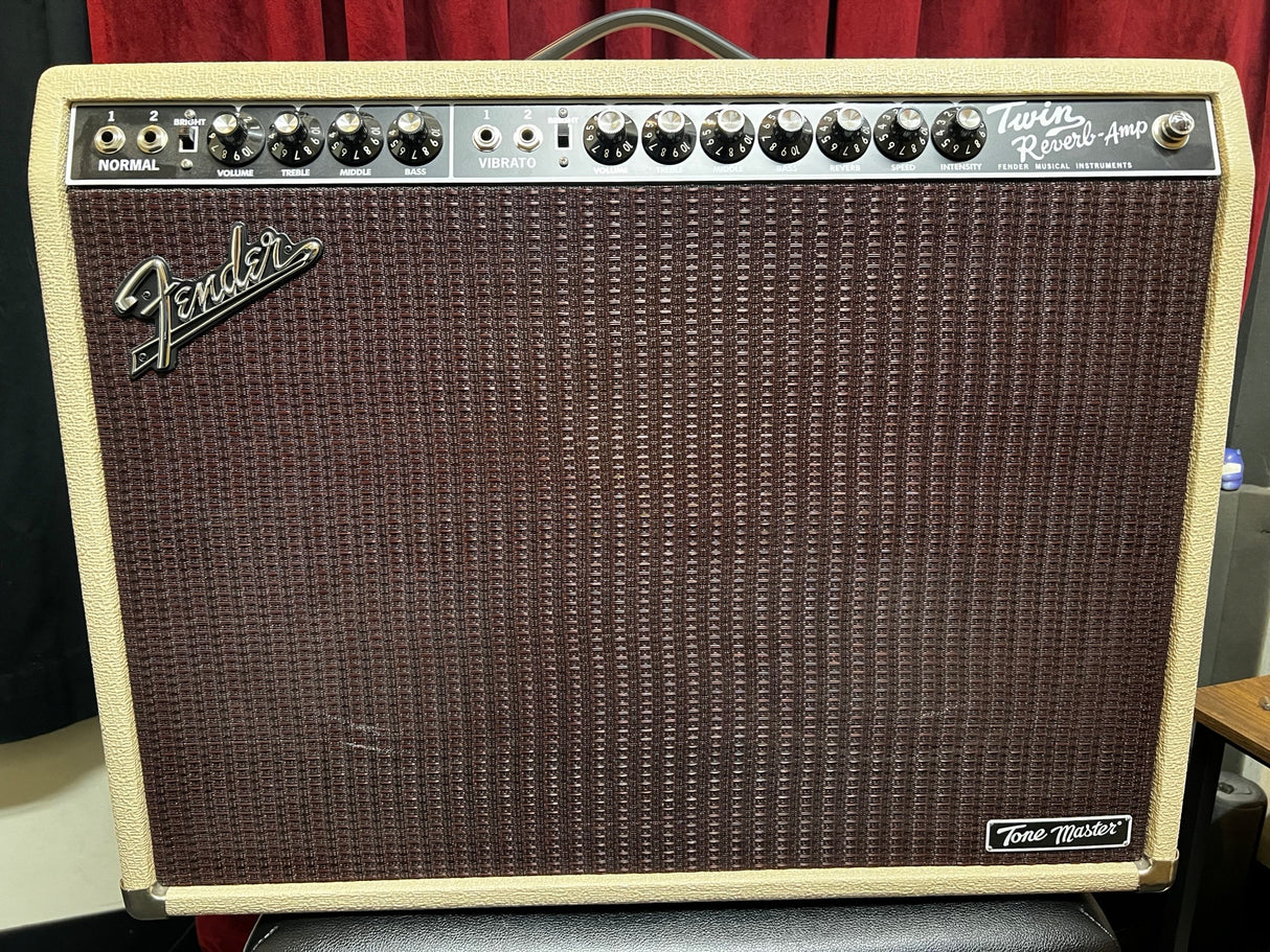 Used Fender Twin Reverb ToneMaster w/Pedal
