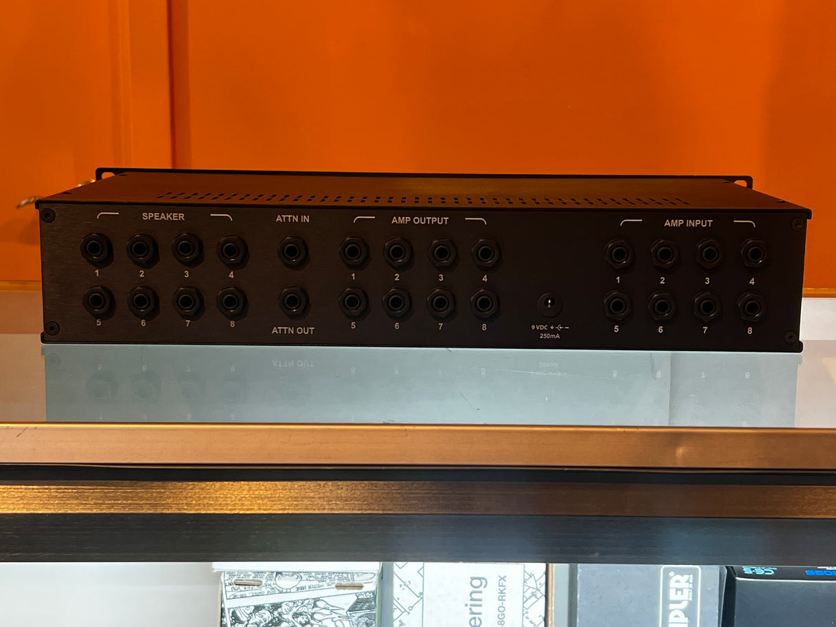 Used de Lisle 8x8 Deluxe Amp/Speaker Selector