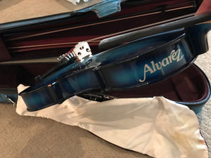 Used Knilling Alvarez Artist 4/4 Electric Violin w/case and bow (Blue)