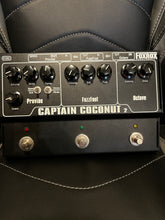 Load image into Gallery viewer, Foxrox Captain Coconut 2 Effects Pedal with Power Supply